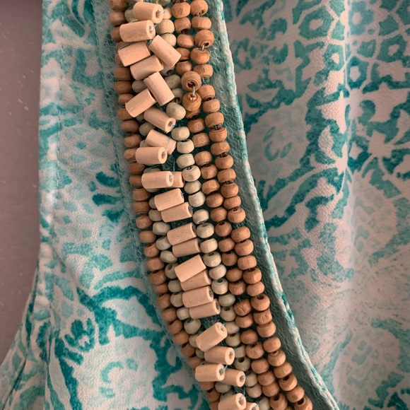 Blue sleeveless top - Picture 2 of 4